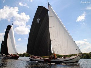 Skûtsje silen op de friese meren
